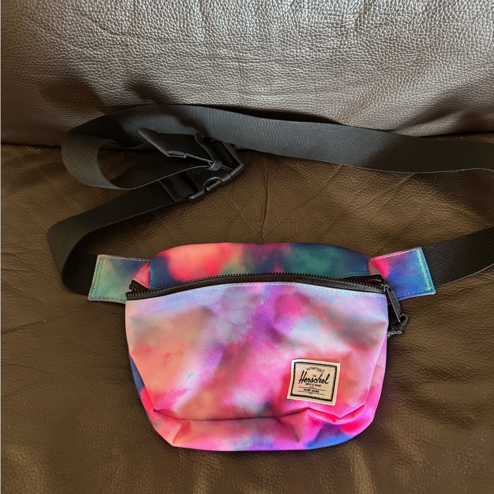 Herschel crossbody